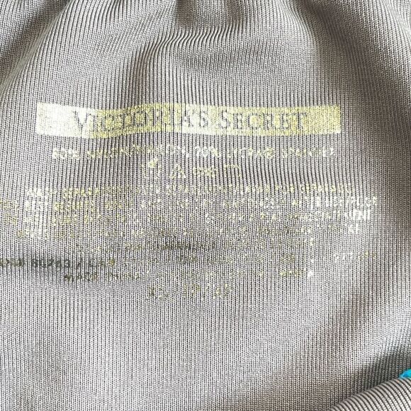 Victoria’s Secret Original Maldives Bombshell Push Up Twist Swim Bikini Set - Picture 9 of 9